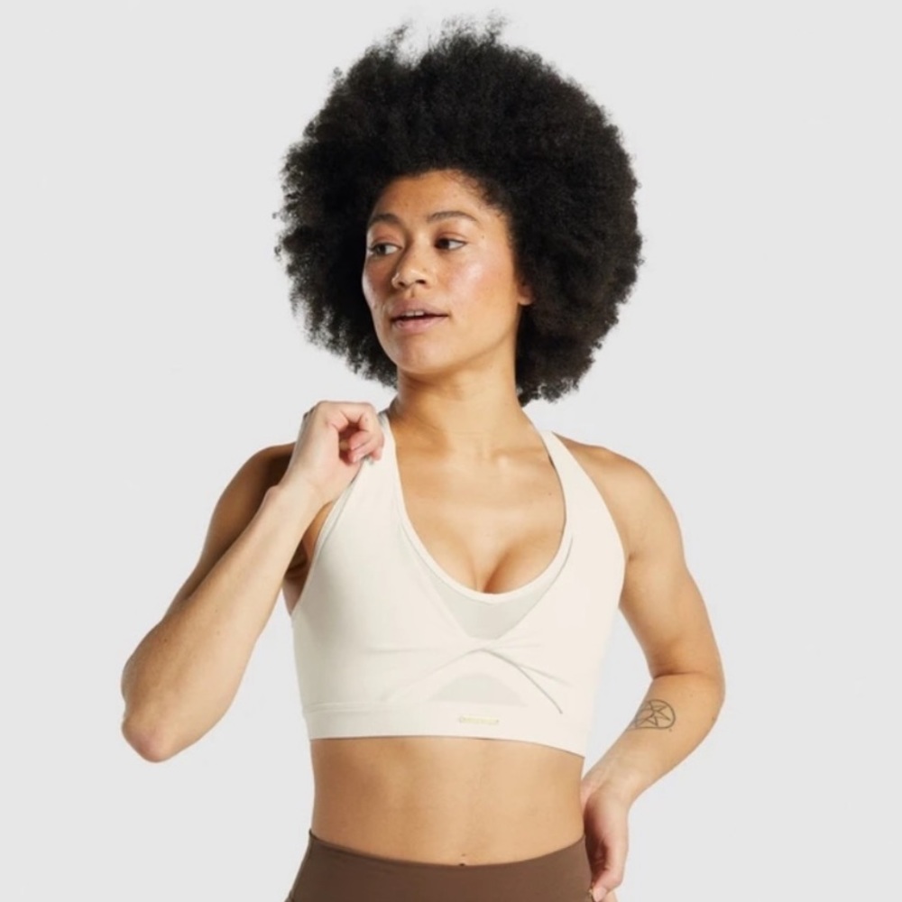 Gymshark Whitney Mesh Sports Bra and cycling shorts
